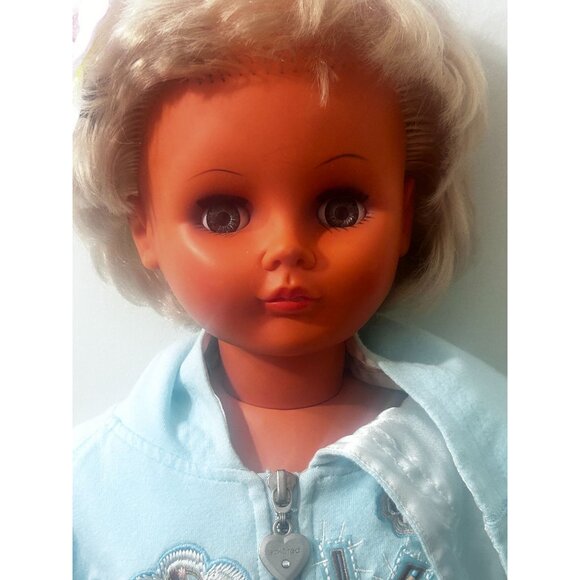 Vintage Regal Doll Blonde Hair Blue Sleepy Sparkly Eyes Girl Doll 11'' - Picture 2 of 10